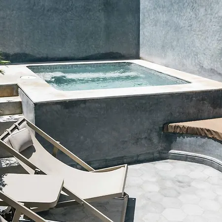 77 By Riad Club